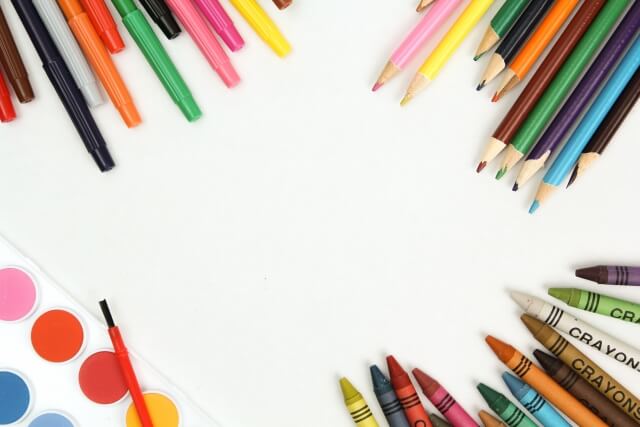 色鉛筆でアイデアを表現